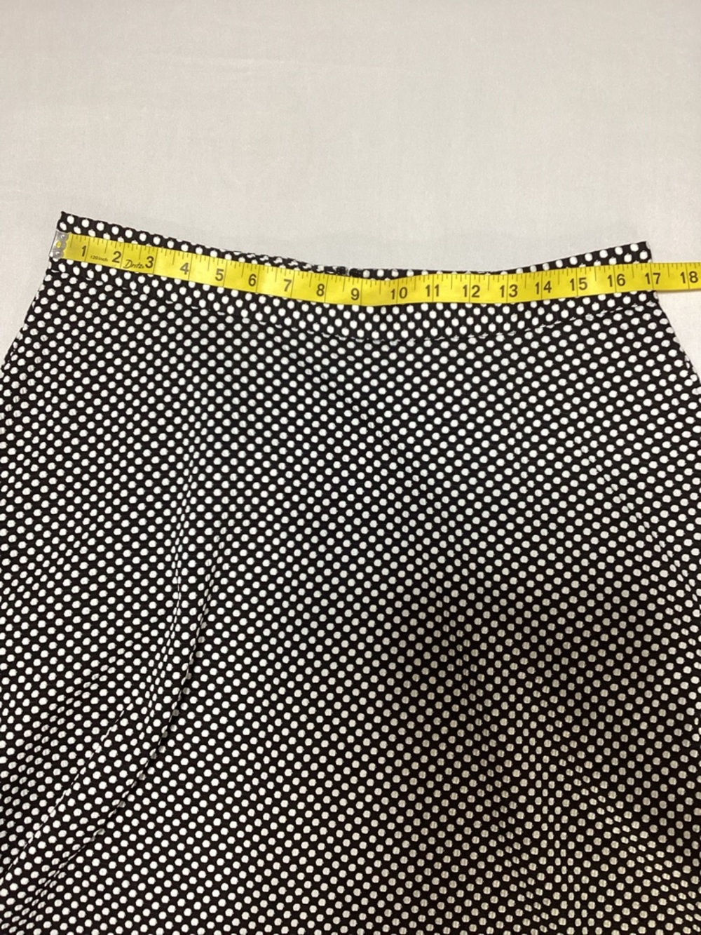 Banana Republic Black and White Dot Jacquad A-Line Midi Skirt - Picture 12 of 13